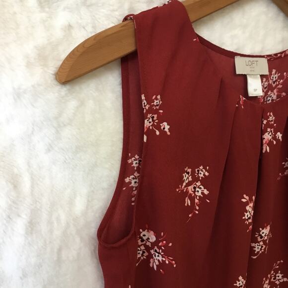 Loft Red Sleeveless Detail Flowers Top - Picture 3 of 10